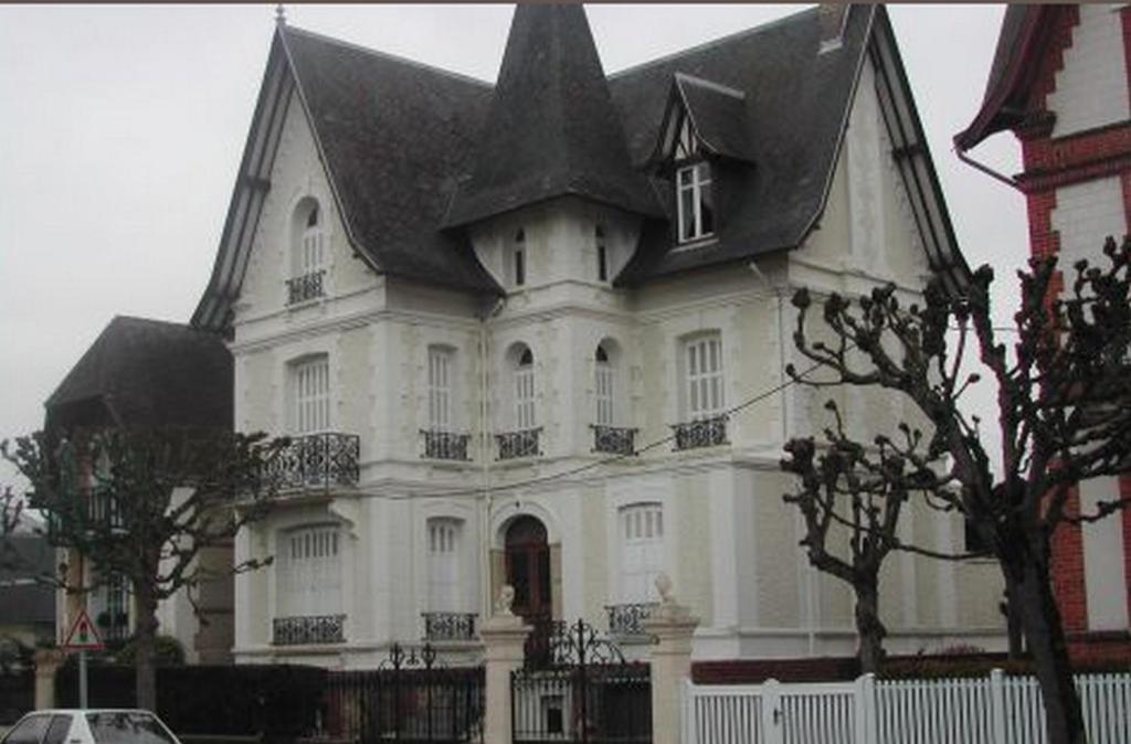 81 L'hotel